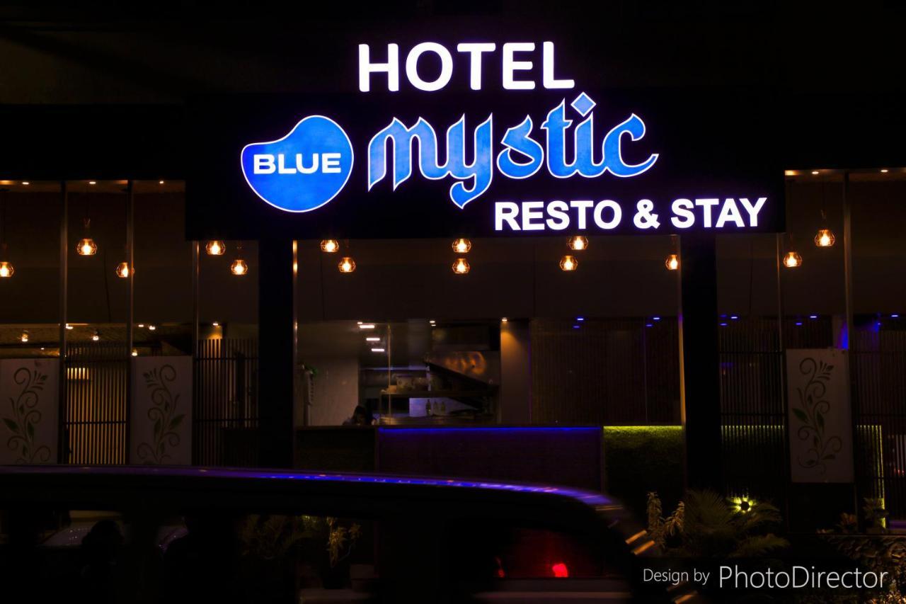 Hotel Blue Mystic Hinjawadi Exterior foto