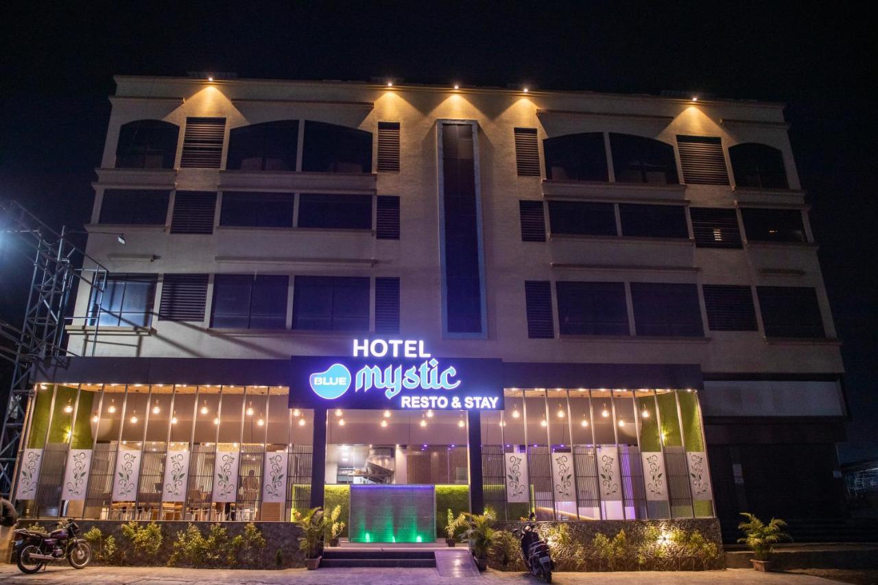 Hotel Blue Mystic Hinjawadi Exterior foto